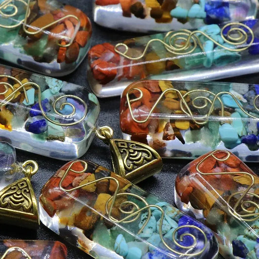 2pcs Natural Crushed Stone Quartz Necklace Set – Colorful Resin-Wrapped Pendant Jewelry Accessories